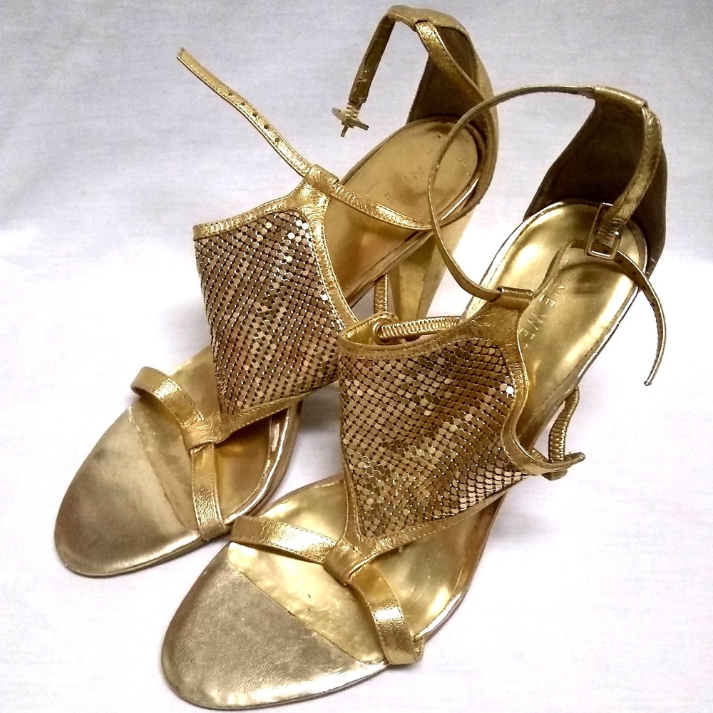 Nine West Gold Heels